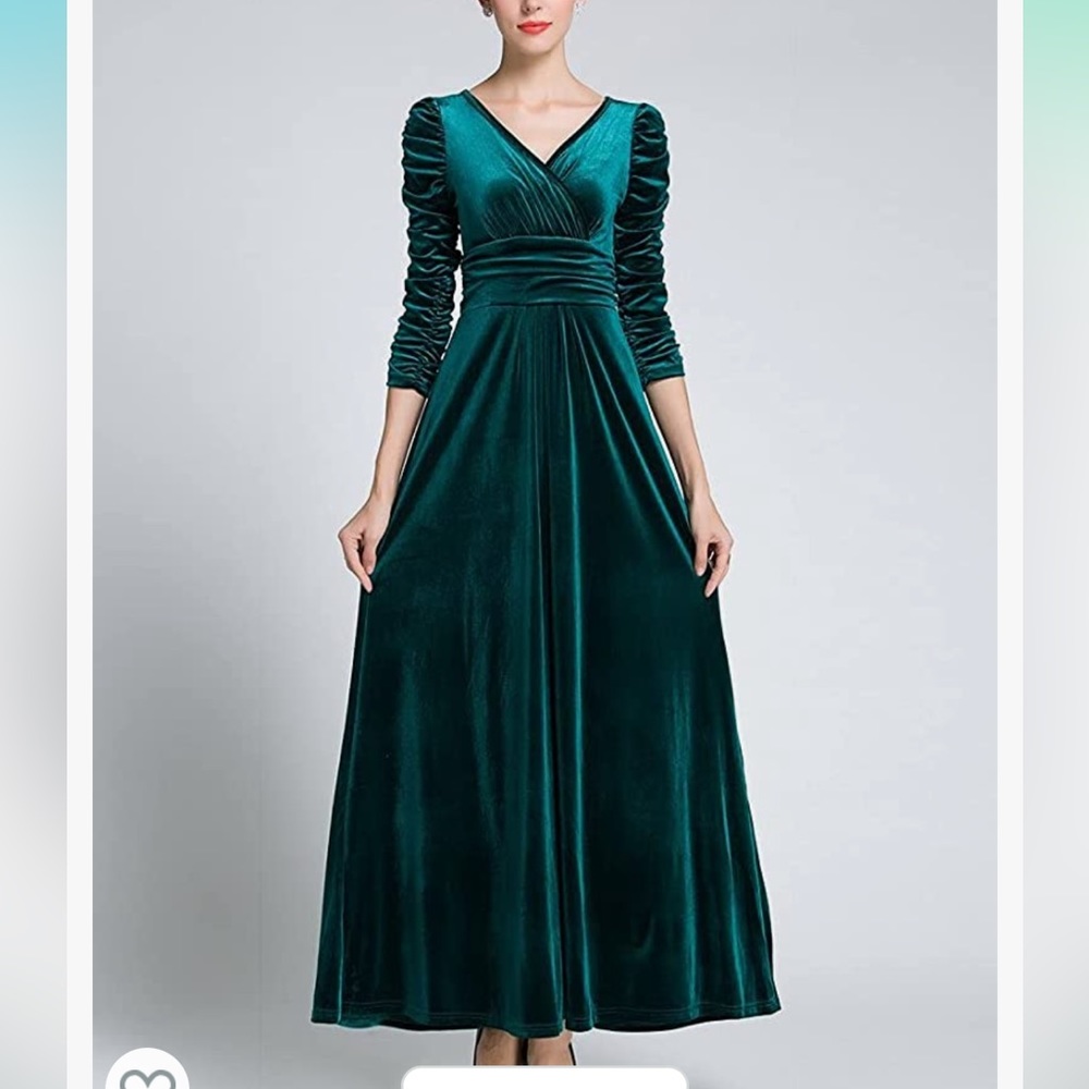 NWT Dark Green Velvet Maxi Dress - Size Small (4/6)